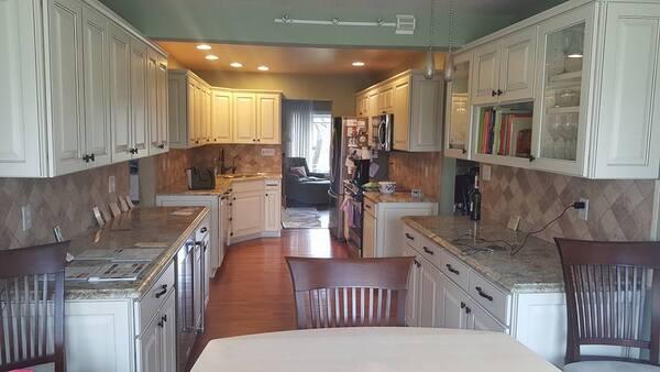 Kitchen Fronts & Wall To Wall Remodeling DBA