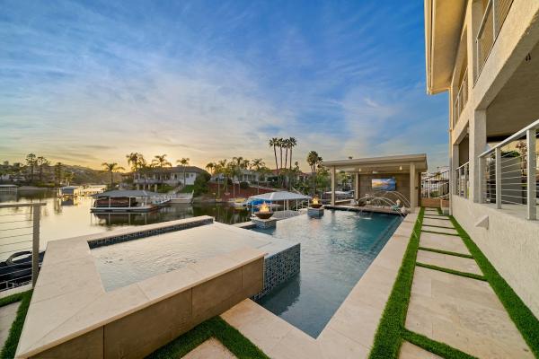 Element Pools & Spas