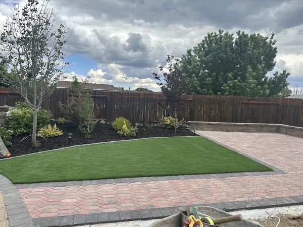 Santiago Landscape & Maintenance