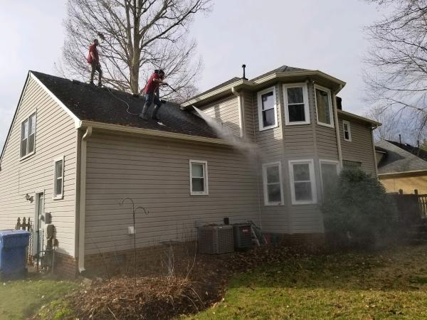 Marc's Pressure & Roof Cleaning