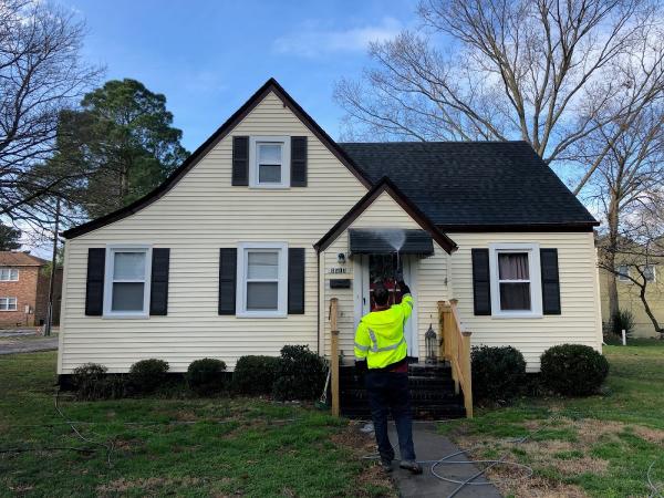 Marc's Pressure & Roof Cleaning