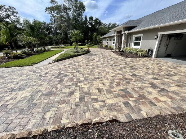Carrollwood Pressure Cleaning and Sealing