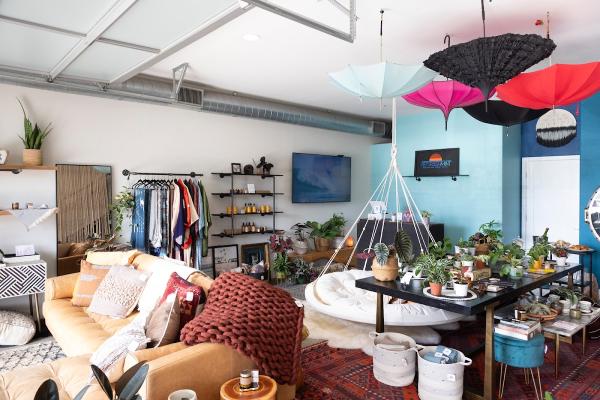Refurbishmint Showroom