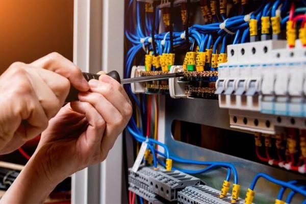 Electricians R Us