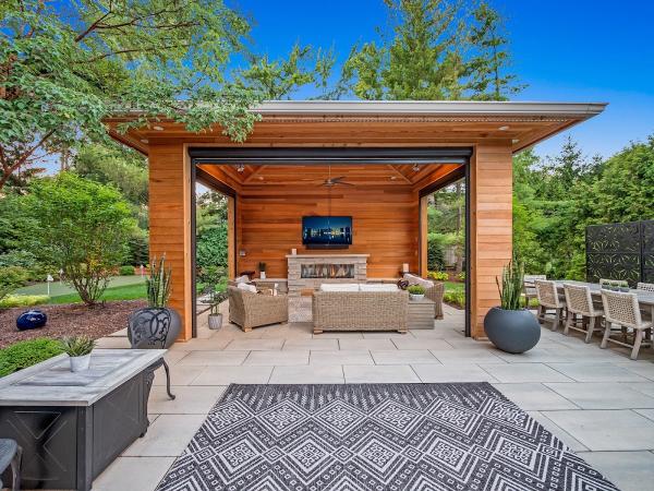 Four Seasons Garden Center & Custom Landscape Services