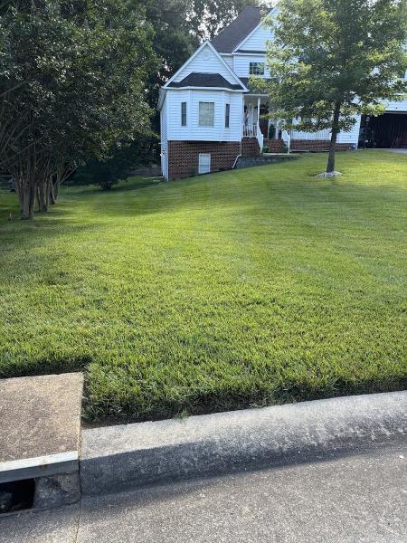 E-Z Clippings Lawn Care and Light Hauling