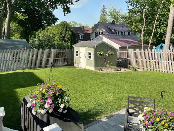 Highest Quality Lawn & Pest Inc.