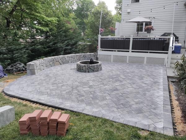 Alex's Landscaping LLC