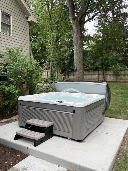 All Seasons Pools & Spas