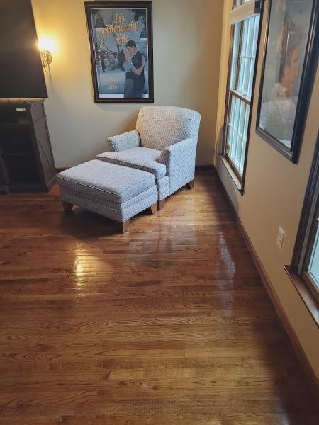 Moms Pro Clean LLC