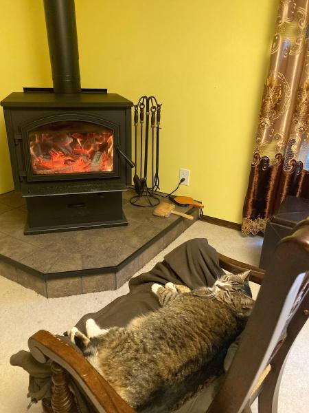 Jeff's Contracting-Stove Shop