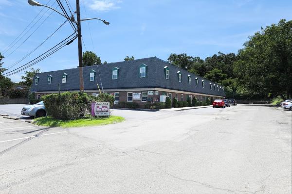 Lb Commercial Realty Llc