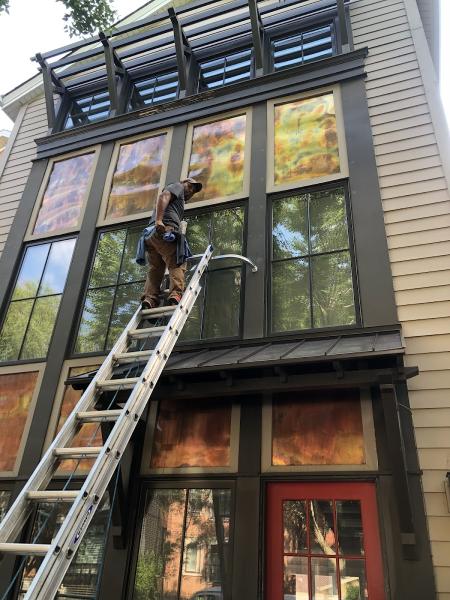 Distinct Window and Gutter Cleaning
