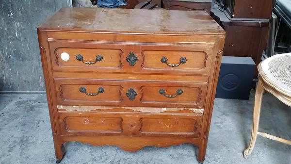 Gordon's Furniture Refinishing