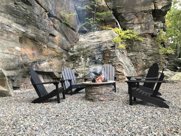 Stone Ridge Luxury Pools