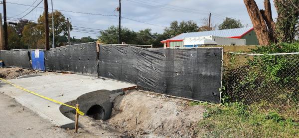 Unique Fence Rental