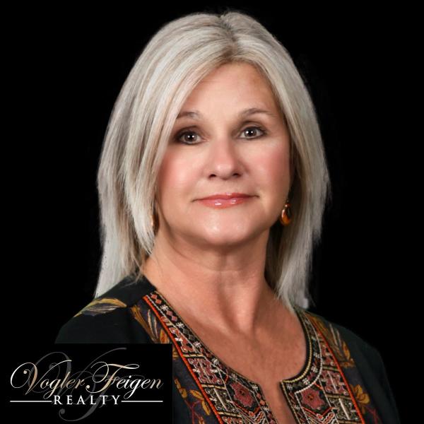 Vogler Feigen Realty: Collette Blanchette