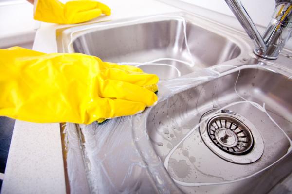Iheart Cleaning