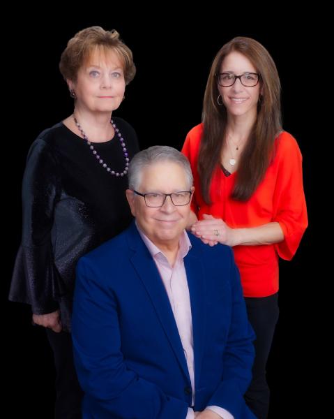 Re/Max Advantage Group the Field Team Sharon & Michael Field
