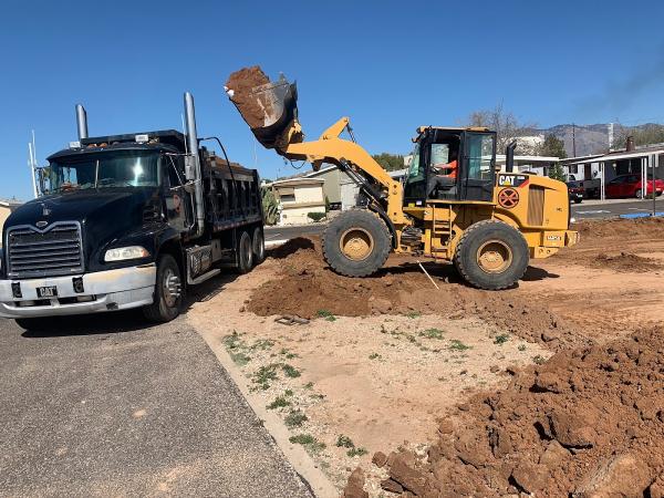 Earth Excavating LLC