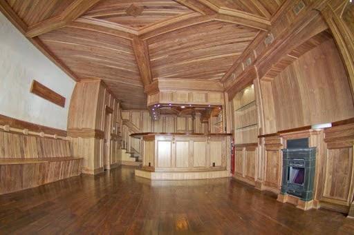 Creative Custom Woodworks
