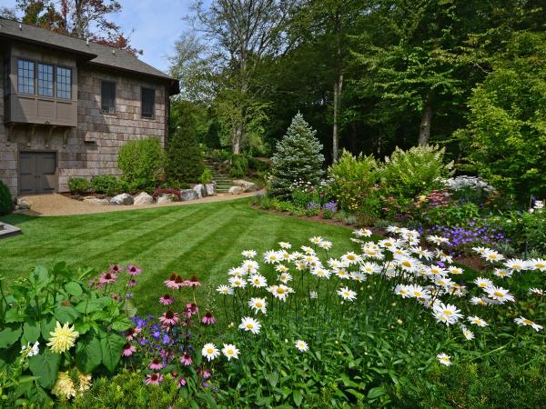 Good Guys Lawn Care