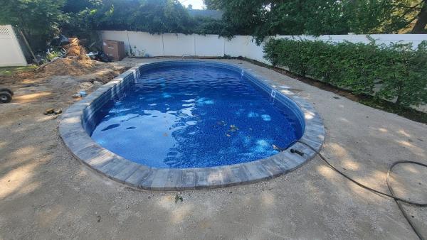 Island Supreme Pools