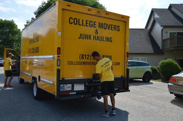 College Movers & Junk Hauling