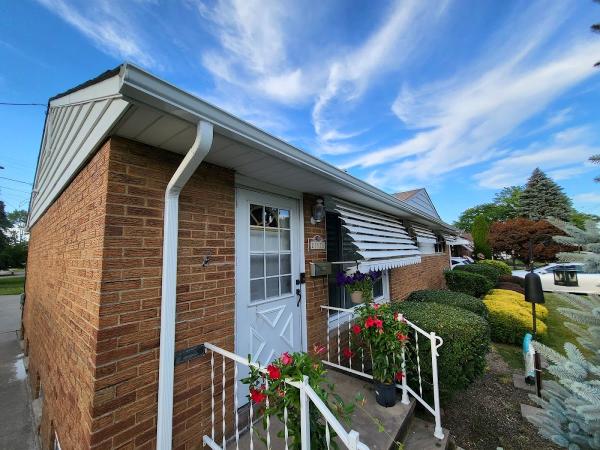 We Do Gutters Llc.