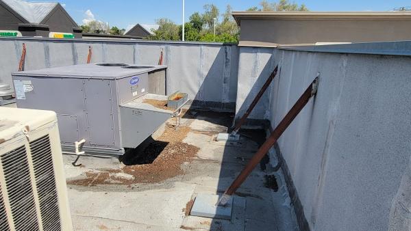 MAD Roofing