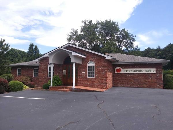 Apple Country Realty