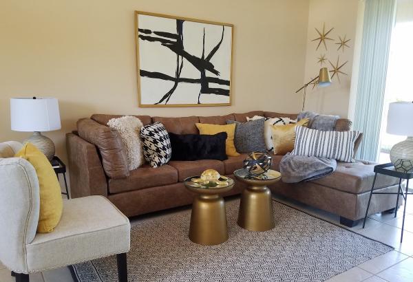 Stage Right Home Staging