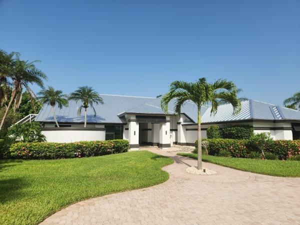 R4 Roofing and Reconstruction