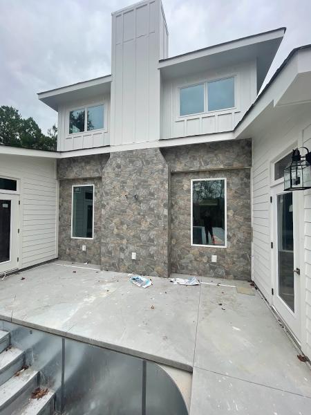 VL Contractors LLC