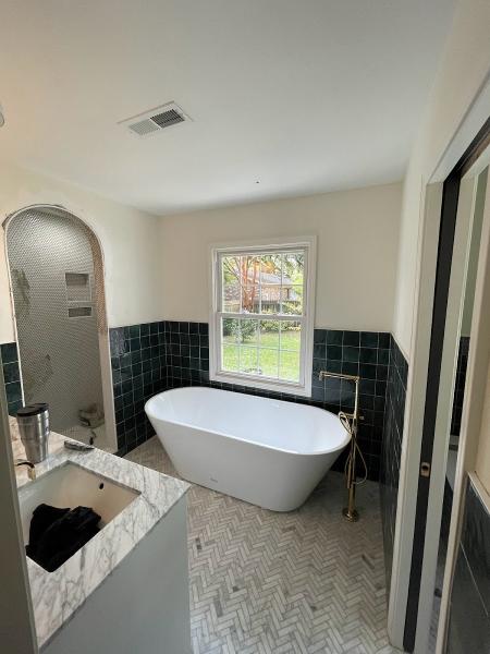 VL Contractors LLC