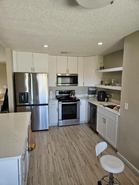 AM Cabinets LLC