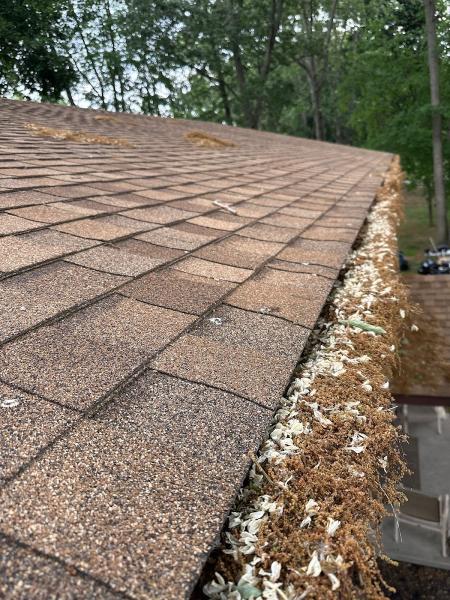Roberts Roofing MI