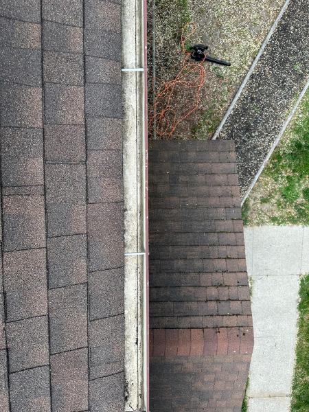 Roberts Roofing MI