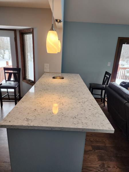 Portillo's Granite and Cabinets