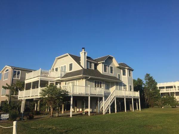 Sussex Roofing Llc