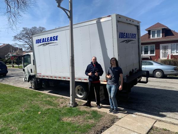 2 Guys and a van Movers Chicago
