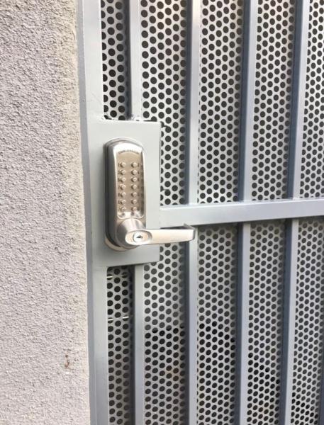 Hs Secure Lock and Key