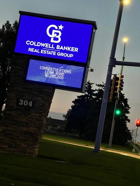 Agent Leah Bond: Coldwell Banker Real Estate Group