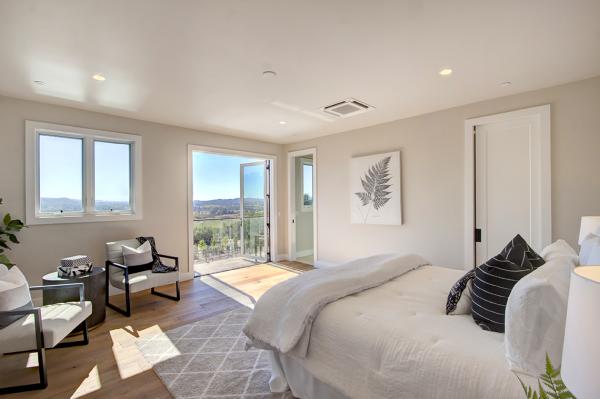 Melina Bartlett Home Staging & Styling
