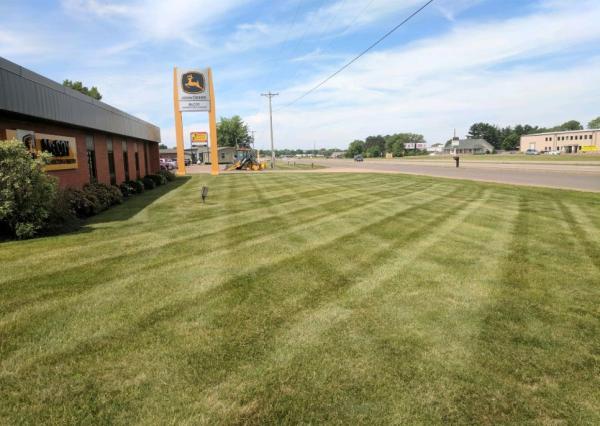 Roshell Lawn Care