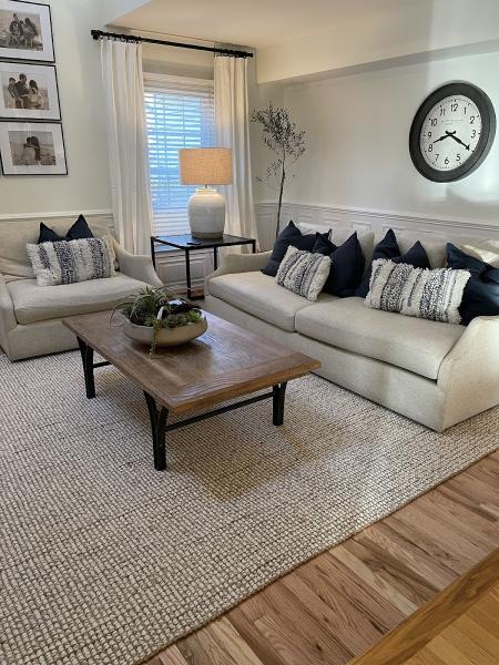 Columbia Floors LLC