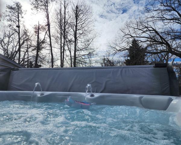 Aloha Swimming Pools & Spas