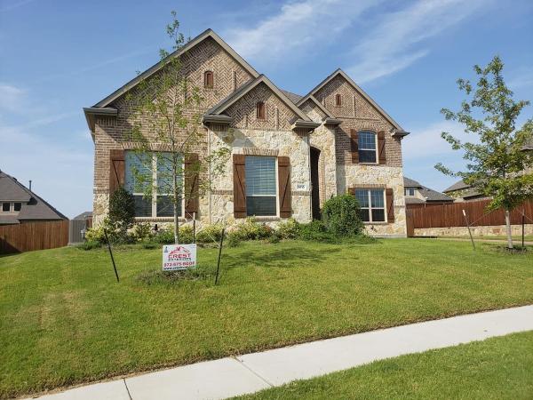 Crest Exteriors