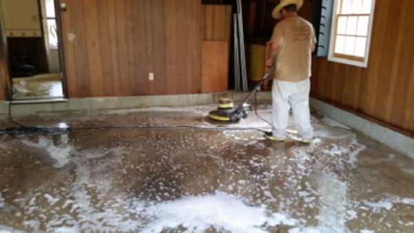Rainey's Cleaning Service & Lawn Care