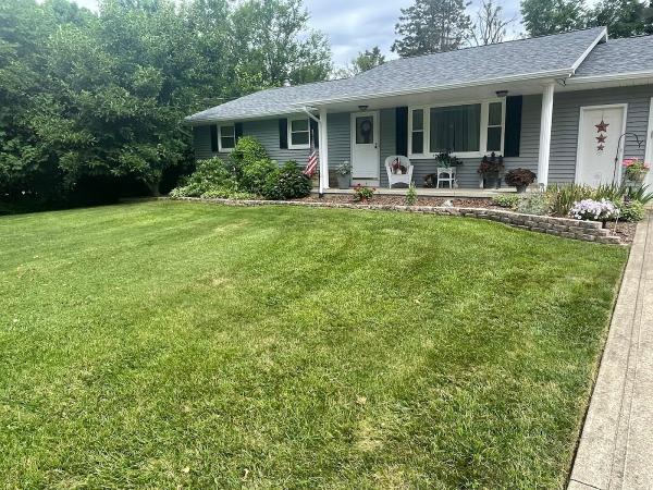 Titan Lawn Maintenance
